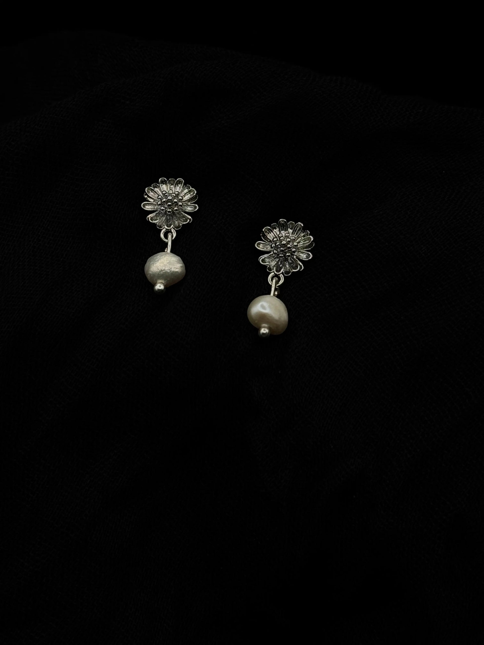 Pearl Flower Dangle Earring - Pretty Weird