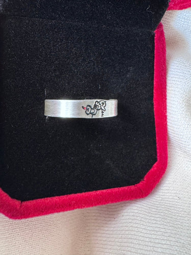 Silver Silly Phillies Phanatic Band Ring – Hand Engraved 4mm Flat Philadelphia Phillies Mascot Ring Pretty Weird