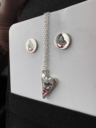 Red October Phillies Phanatic Engraved Necklace and Earrings Set Pretty Weird