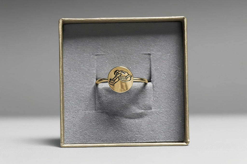 Gold Minimalist Saquon Hurdle Ring