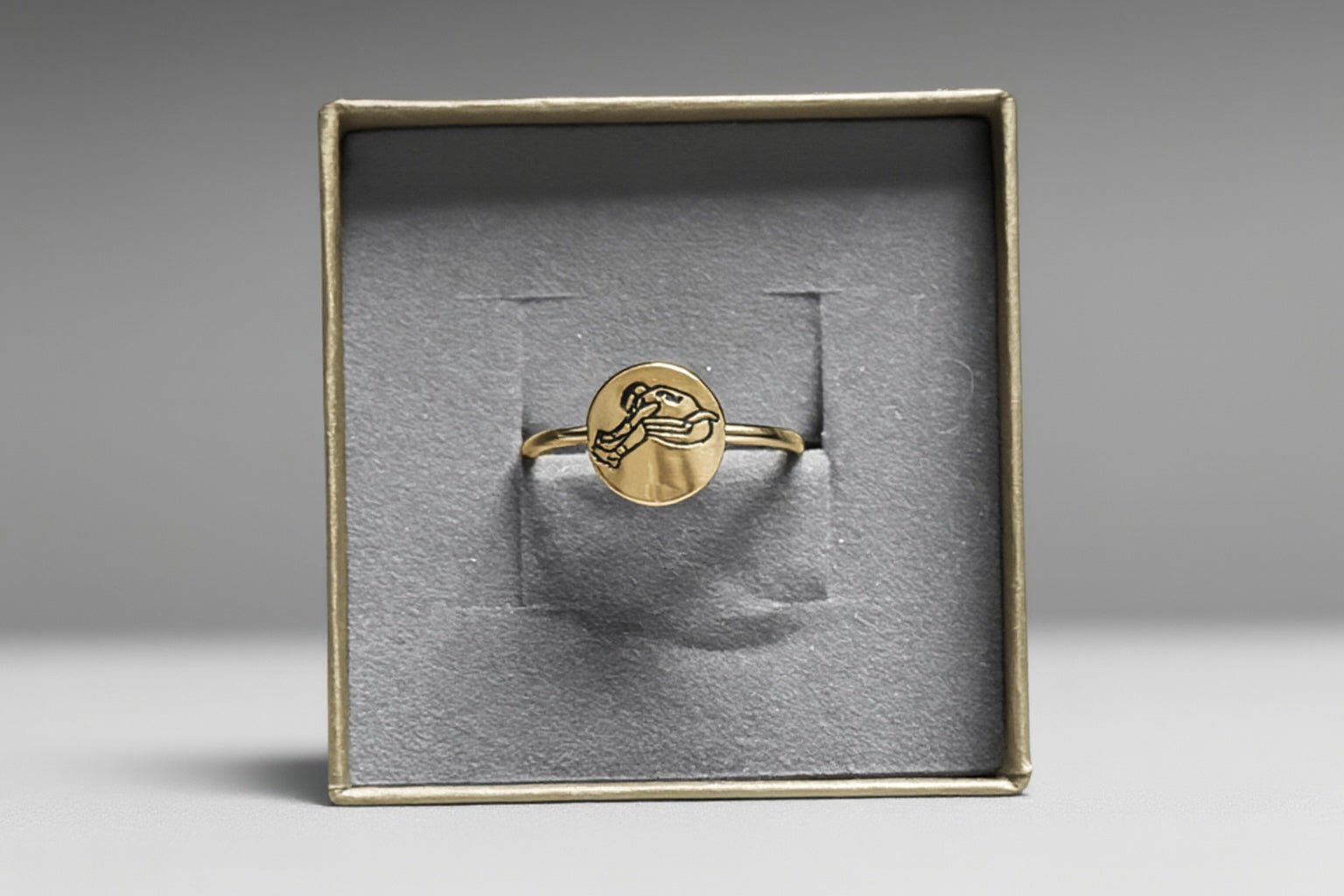 Gold Minimalist Saquon Hurdle Ring