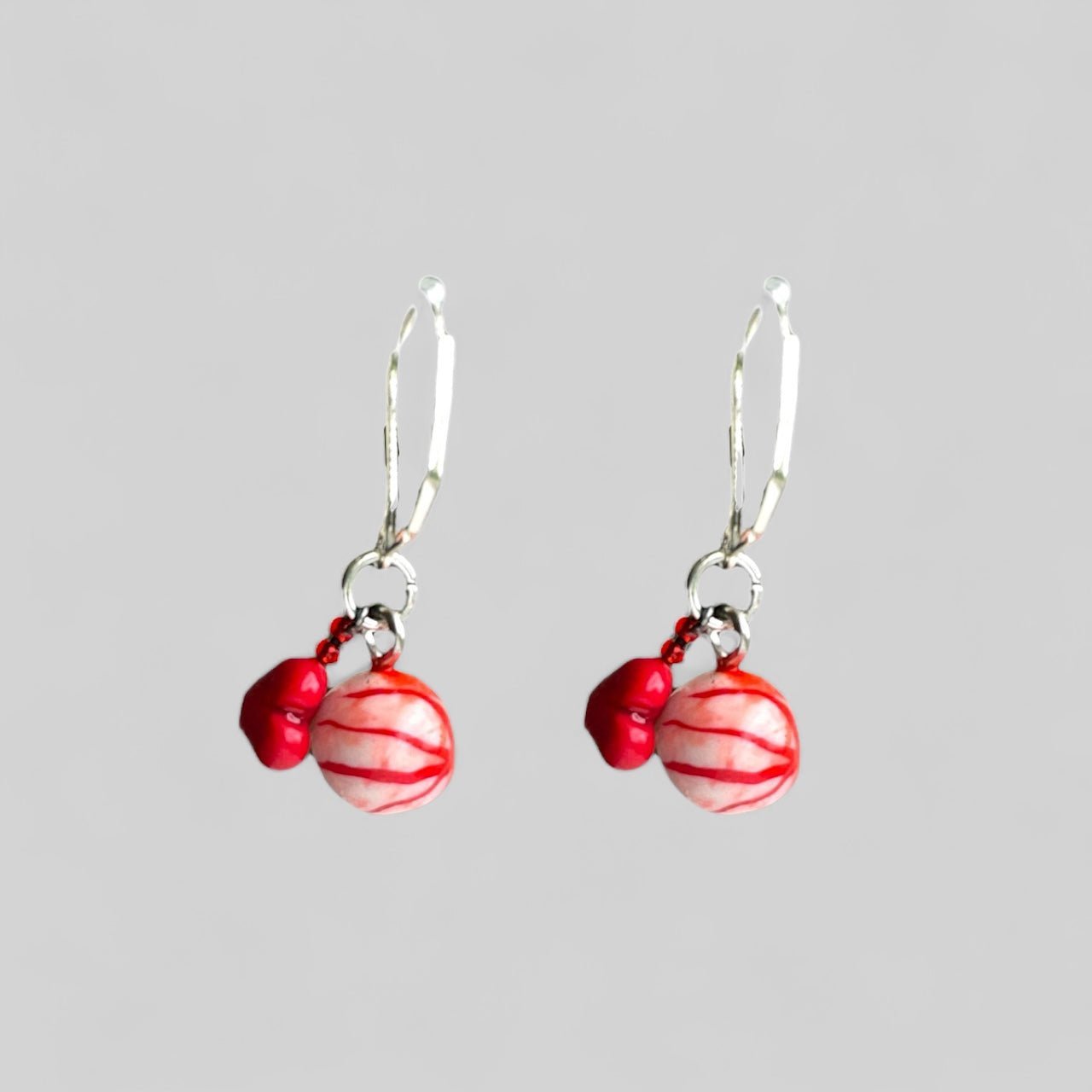 Tiny Heart Eyeball Dangle Earrings - Pretty Weird
