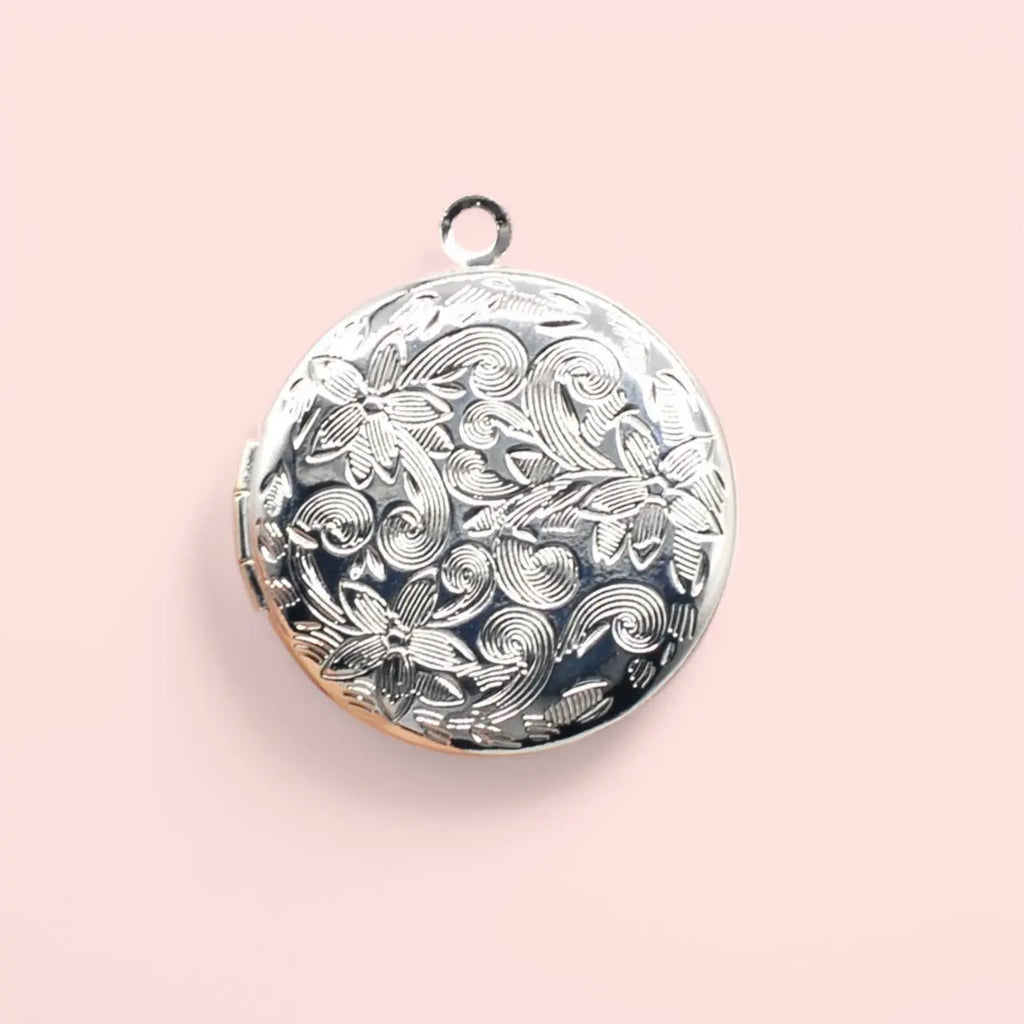 Phanatic Locket – Hand-Painted Philly Keepsake (Limited Edition) - Pretty Weird