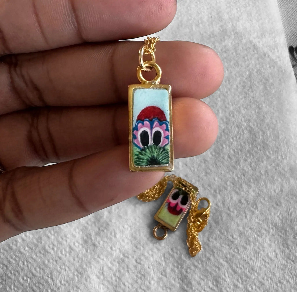 Hand-Painted Peeking Phanatic | Limited Left - Pretty Weird