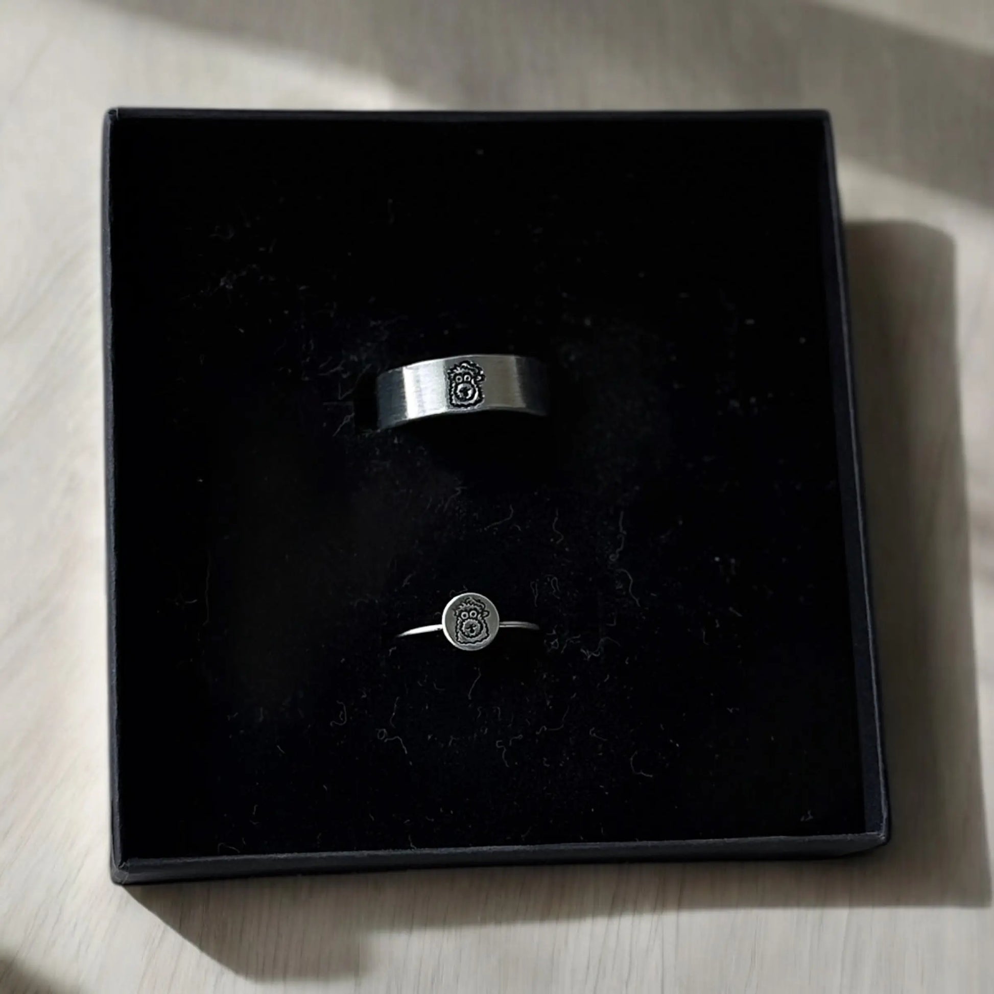 Engraved Phillie Phanatic Wide Band Ring | Sterling Silver - Pretty Weird