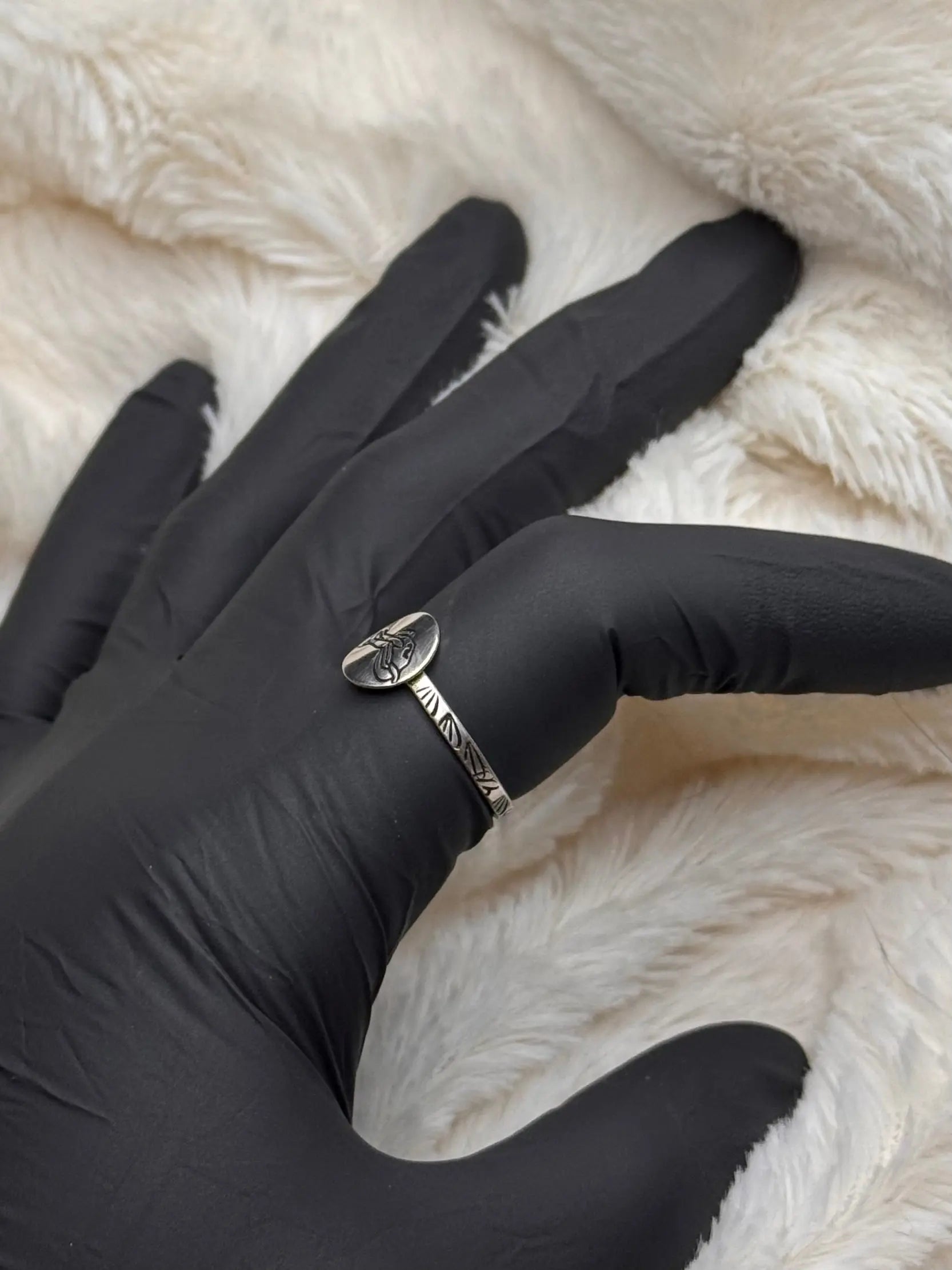 Saquon Hurdle Ring & Necklace Set Pretty Weird