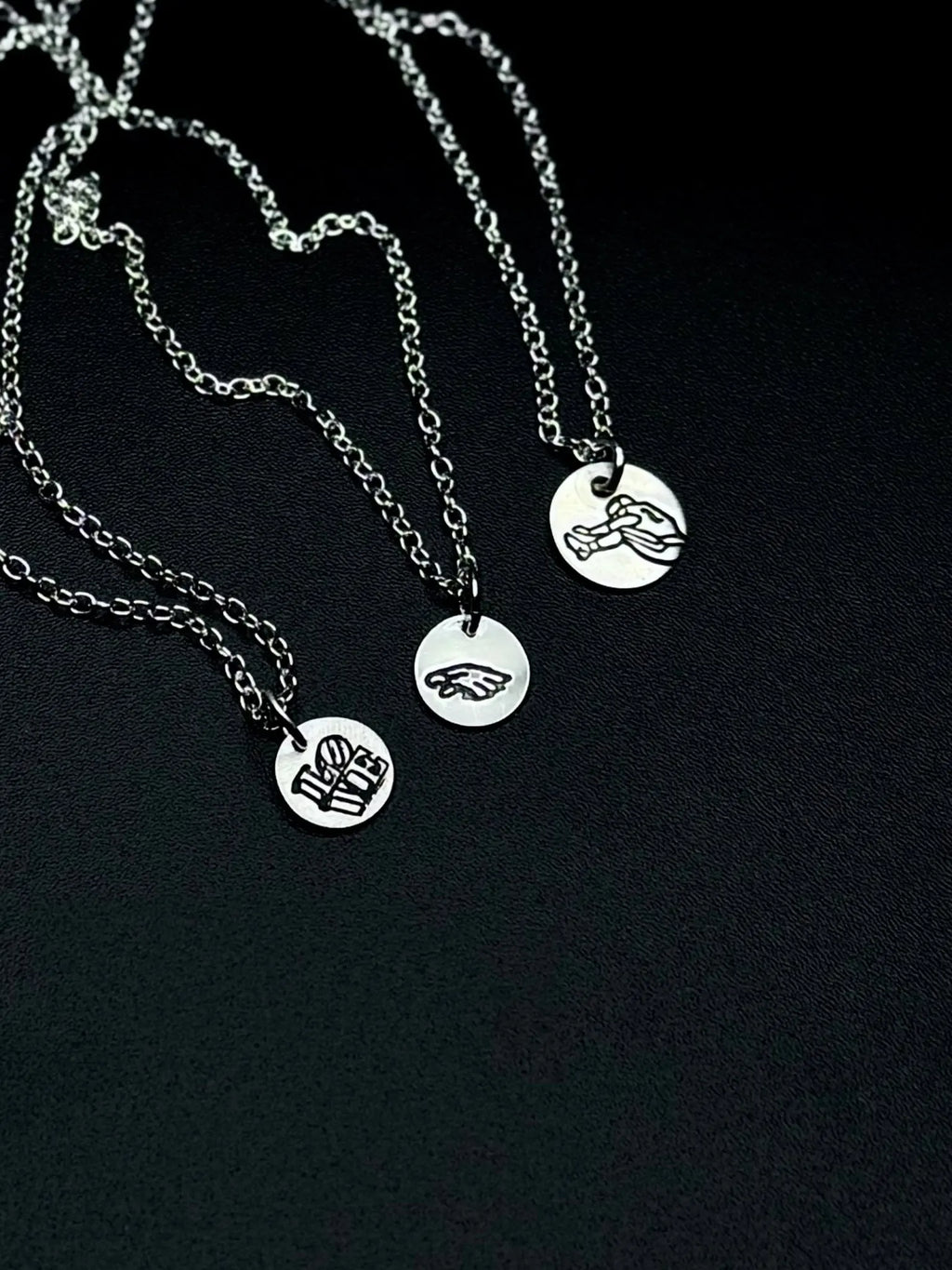 Sterling Silver Saquon Hurdle Pendant Necklace – 10mm Hand Engraved Pretty Weird