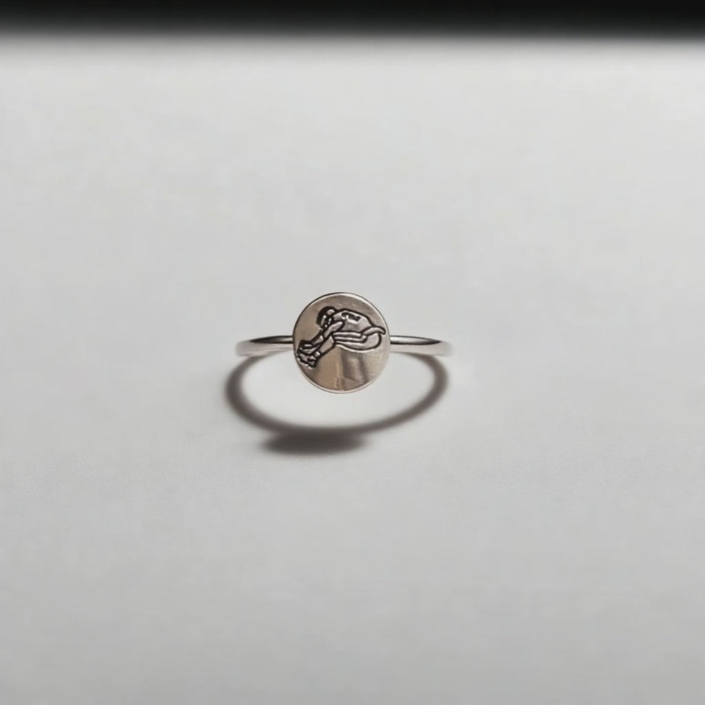 Minimalist Saquon Hurdle Ring