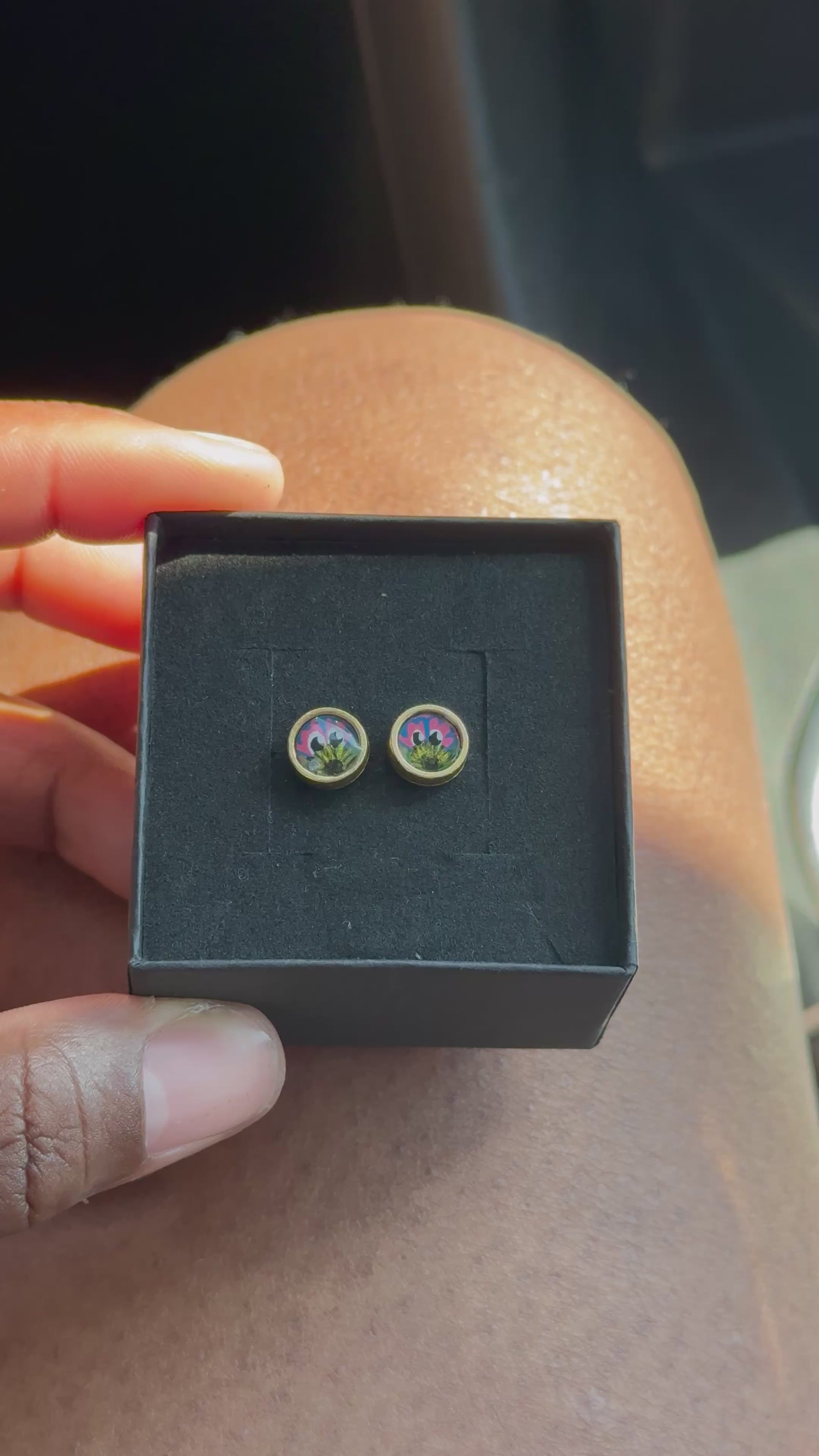 Hand-Painted Phanatic Stud Earrings – 6mm