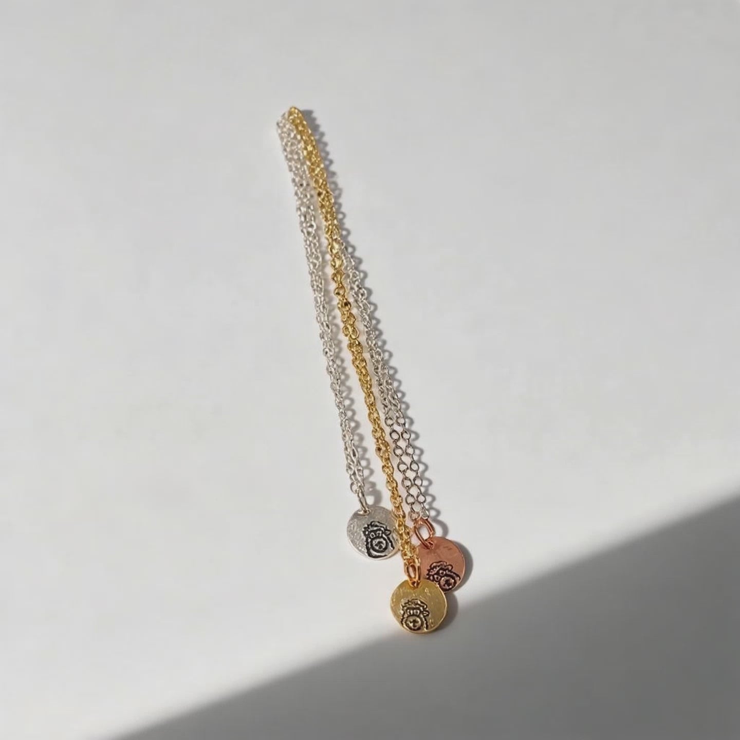 Philly Phanatic engraved gold necklace | Pretty Weird