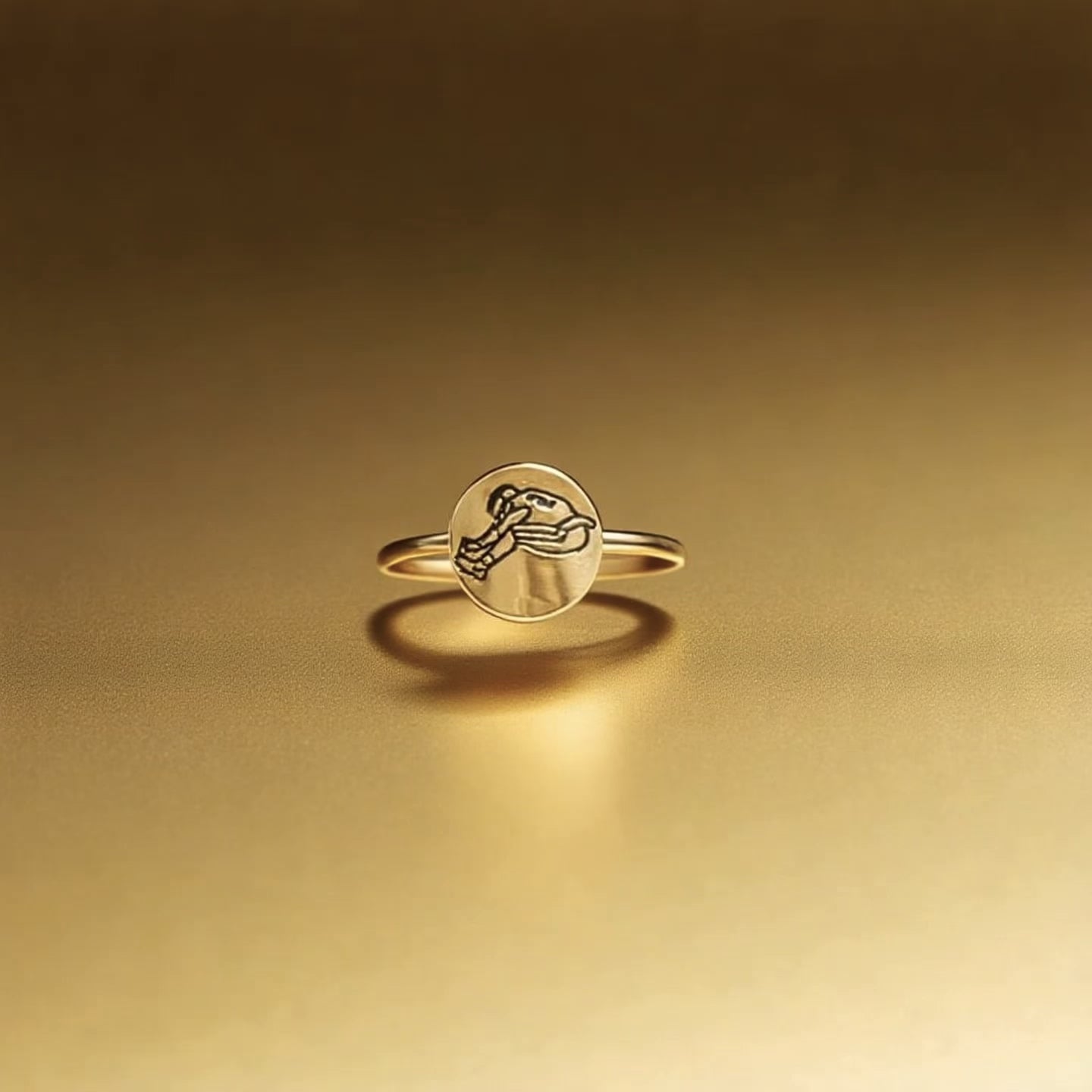 Gold Minimalist Saquon Hurdle Ring